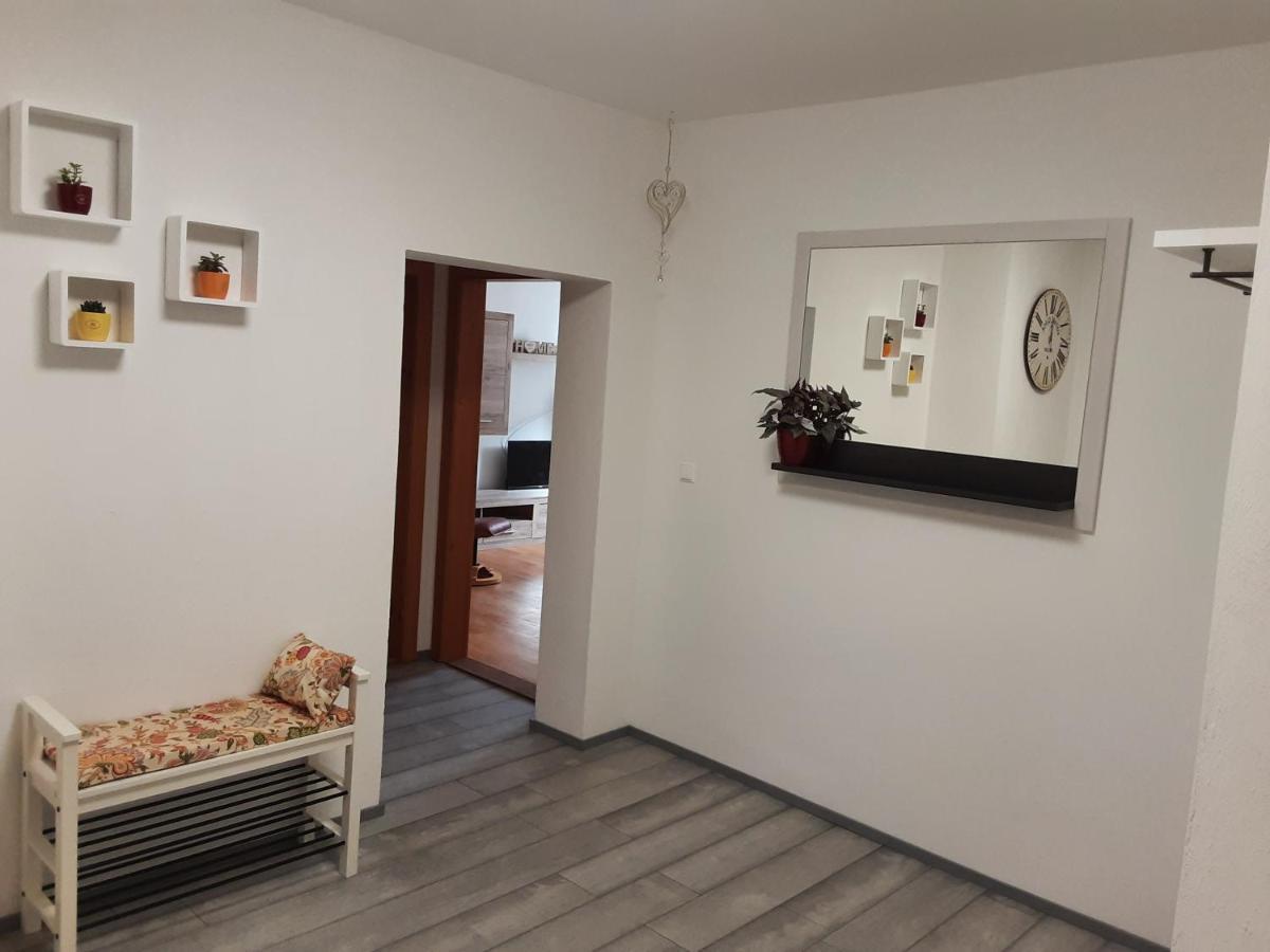 Apartment - Ferienwohnung 1 Treffen Am Ossiachersee מראה חיצוני תמונה